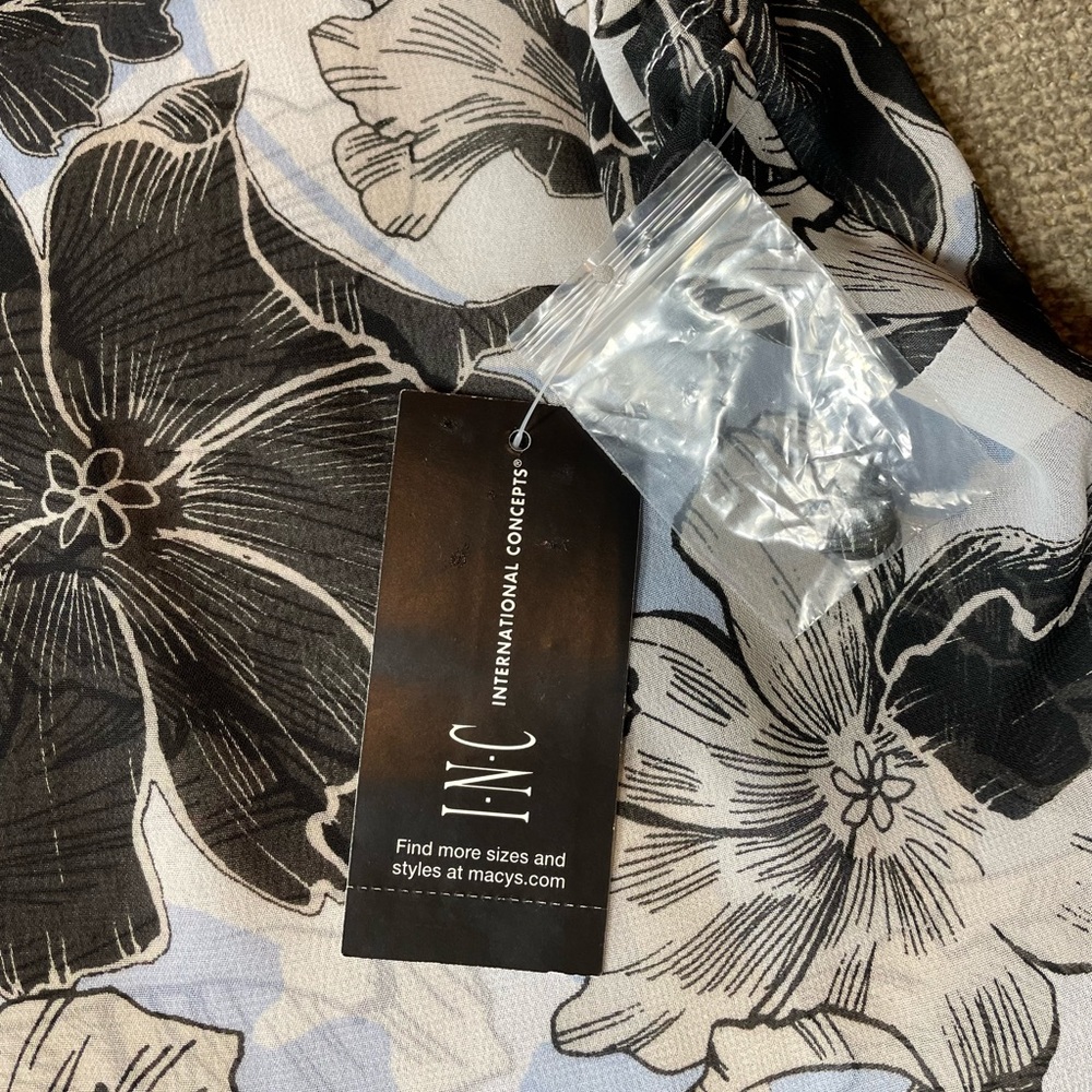 NWT INC International Concepts “Mod Shadows”Tunic (H) - Picture 11 of 13